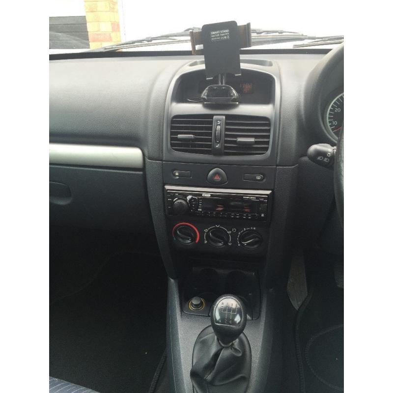 Renault Clio 2003