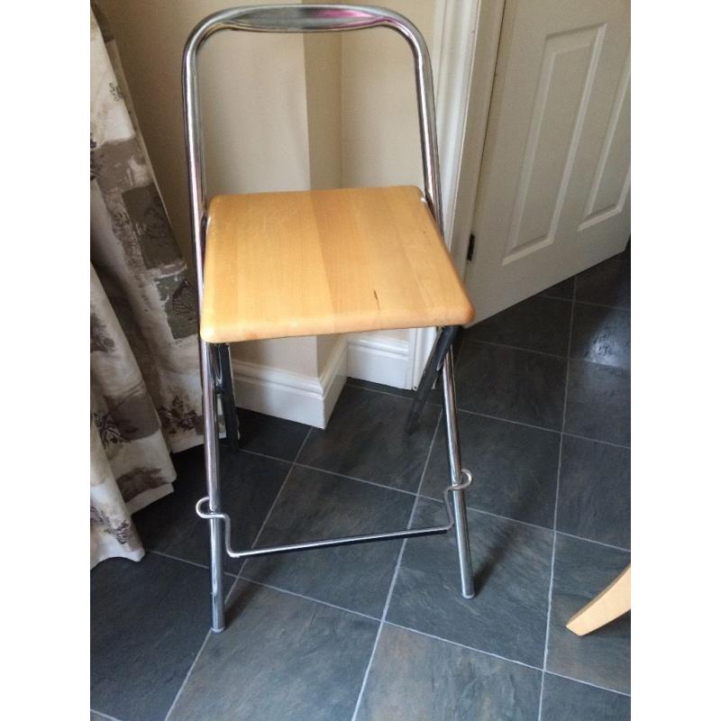 Bar stools - metal frame - wooden seat