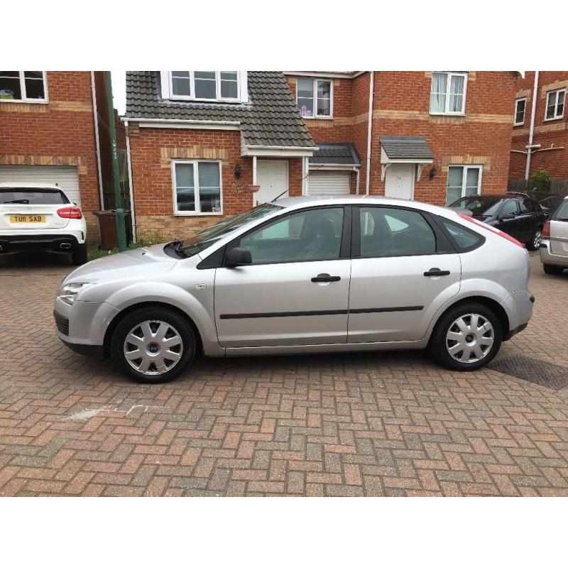 FORD FOCUS 1.6, **TIMING BELT KIT CHANGED, **FULL SERVICE HISTORY, AIR CON, HPI CLEAR