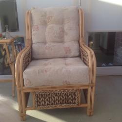 Conservatory 2seater and two arm chairs non smoker