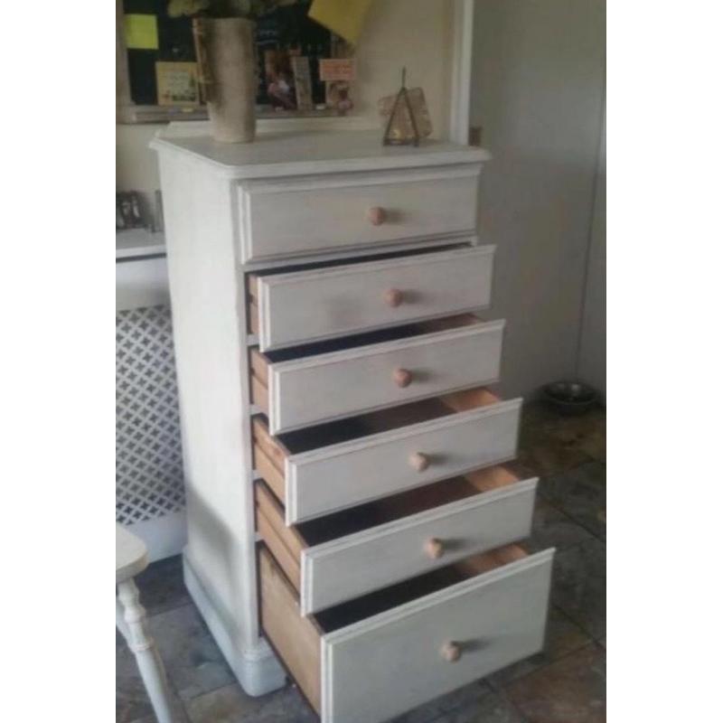 Vintage style, shabby chic chest of drawers. Lovingly refurbished. Quality Ducal Furniture brand.