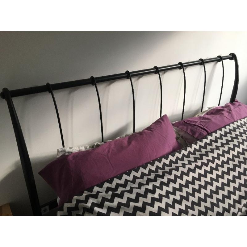 Double bed Black Metal Frame with 2 drawers and Ikea mattress