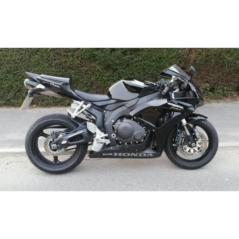 Honda cbr 1000rr