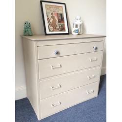 Vintage chest of drawers