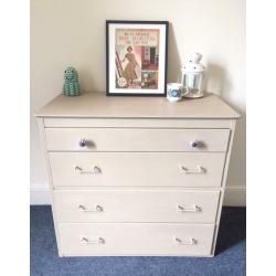 Vintage chest of drawers