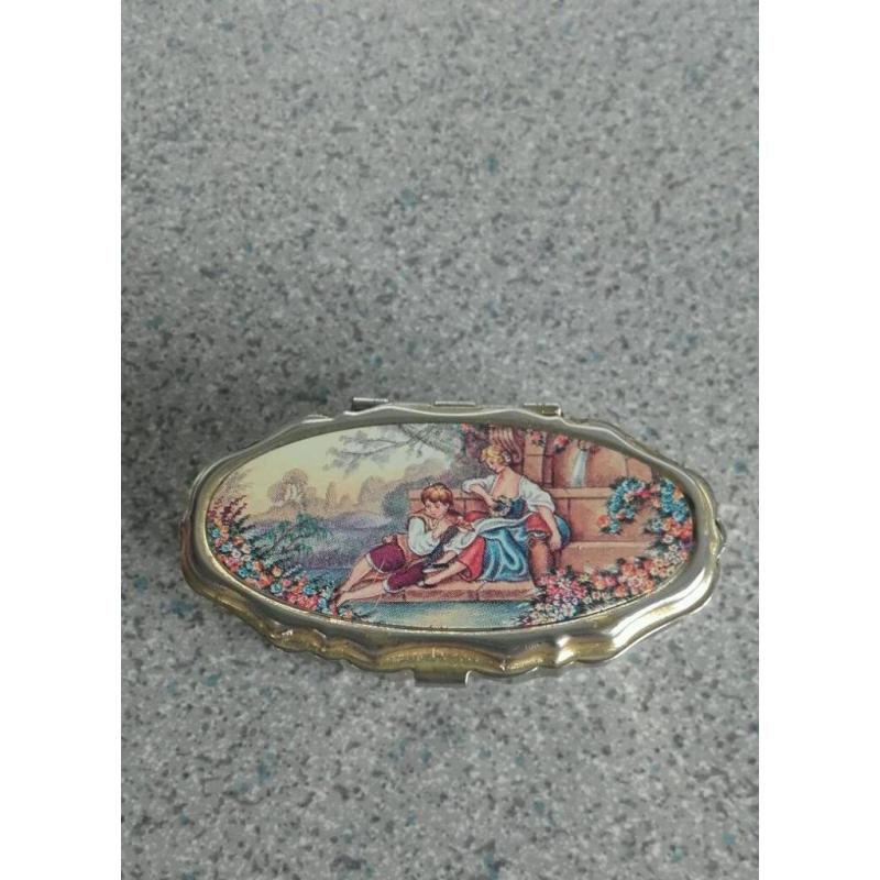 Mini vintage ashtray look!!!!