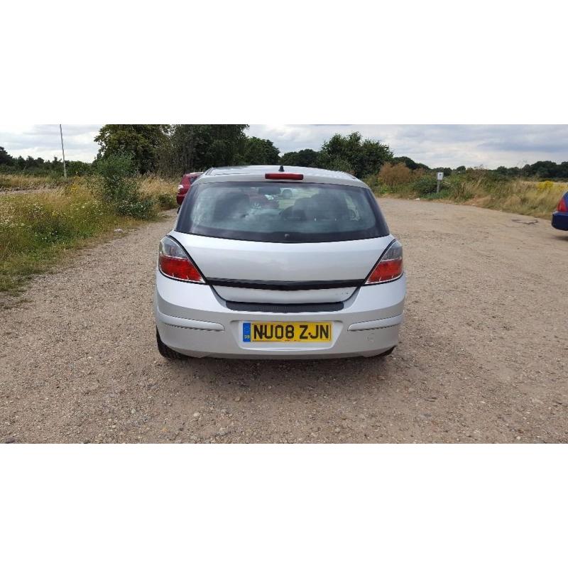 VAUXHALL ASTRA ELITE 1.6 MODIFIED INTERIOR AND EXTERIOR 5 DOOR HATCHBACK!!!