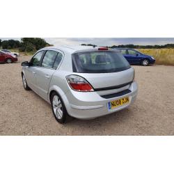 VAUXHALL ASTRA ELITE 1.6 MODIFIED INTERIOR AND EXTERIOR 5 DOOR HATCHBACK!!!