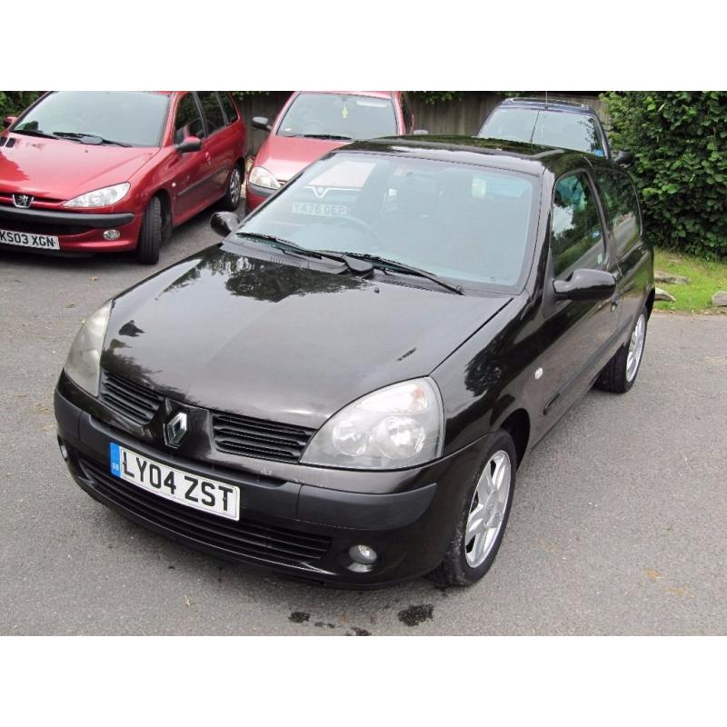 STUNNING CLIO 1.2, BLACK, LOW INSURANCE, 50 MPG, 2004, VGC, MOT NO ADVISORIES, PART-EXCHANGE WELCOME