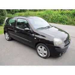 STUNNING CLIO 1.2, BLACK, LOW INSURANCE, 50 MPG, 2004, VGC, MOT NO ADVISORIES, PART-EXCHANGE WELCOME