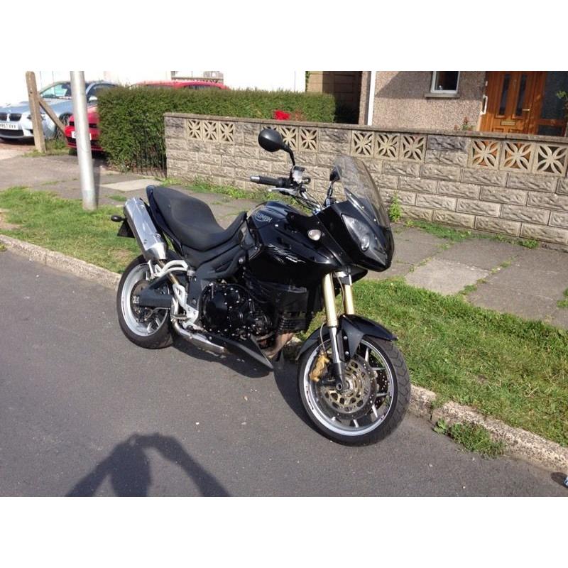 2007 Triumph Tiger 1050, excellent condition, Long MOT, extras