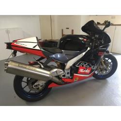 Aprilia RSV 1000 Mille R