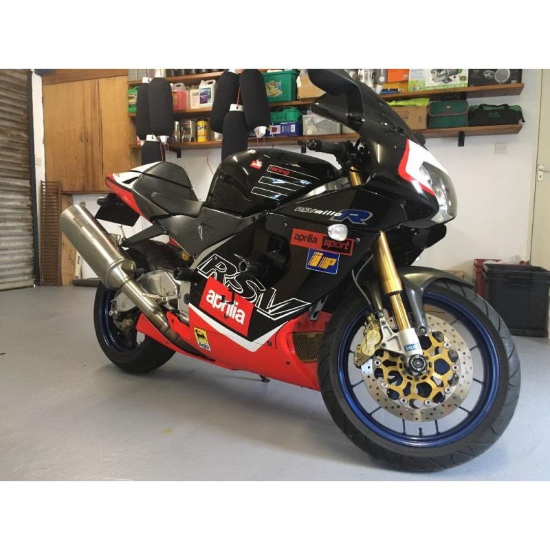 Aprilia RSV 1000 Mille R