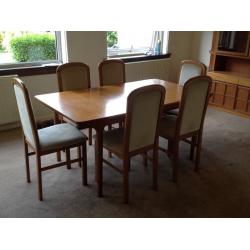 VINTAGE TEAK EXTENDING DINING TABLE AND 6 CHAIRS