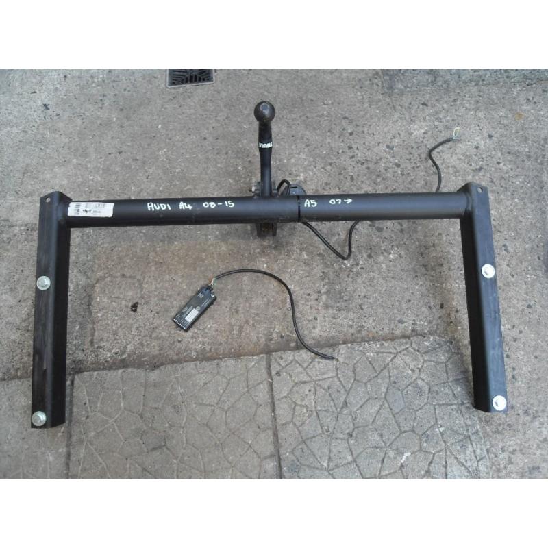 3 Month Old Thule Swanneck Audi A4 / A4 Avant / A5 / A5 Sportback Towbar For Sale - With Relay Kit