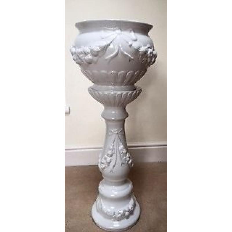 Large plant jardiniere (pot and stand)