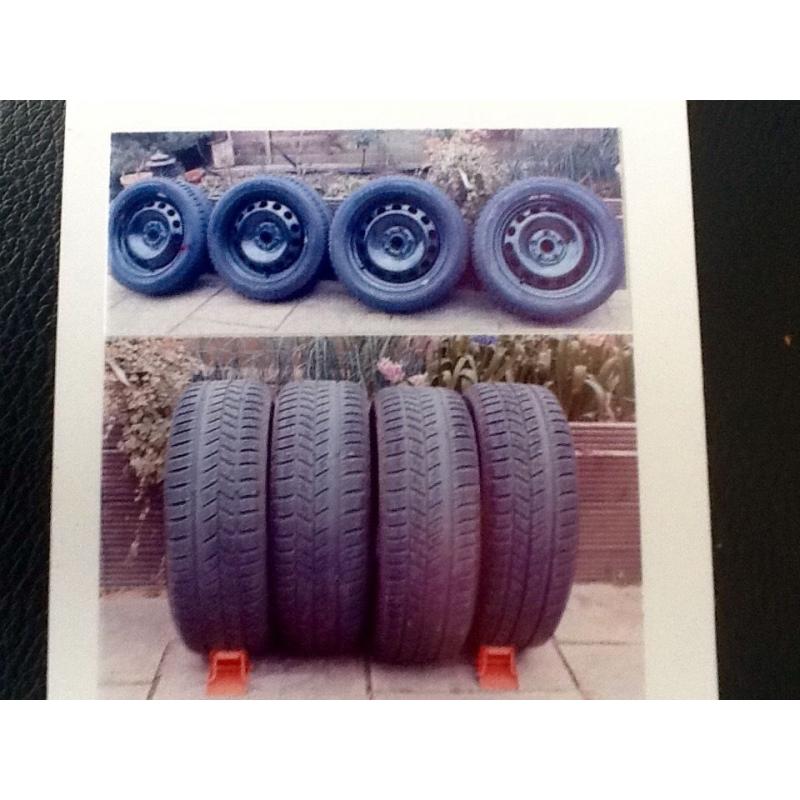 Set of 4 steel wheels+ tyres