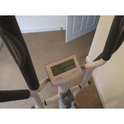 Cross trainer - excellent condition - LCD screen