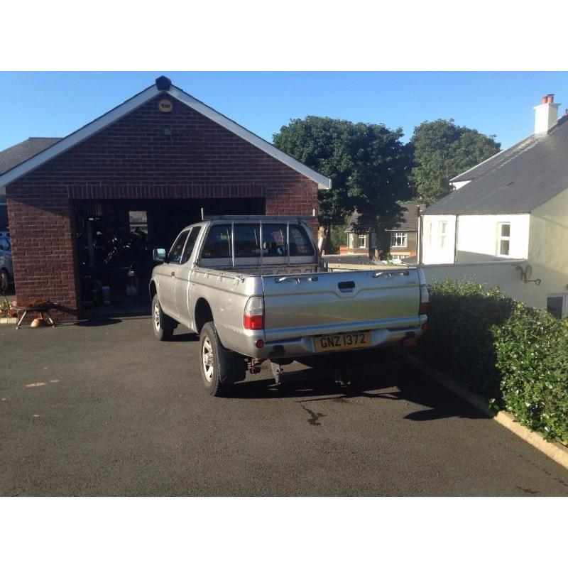 2004 Mitsubishi L200 4x4 4work 2.5l diesel. 2 door, king cab. Genuine low miles.