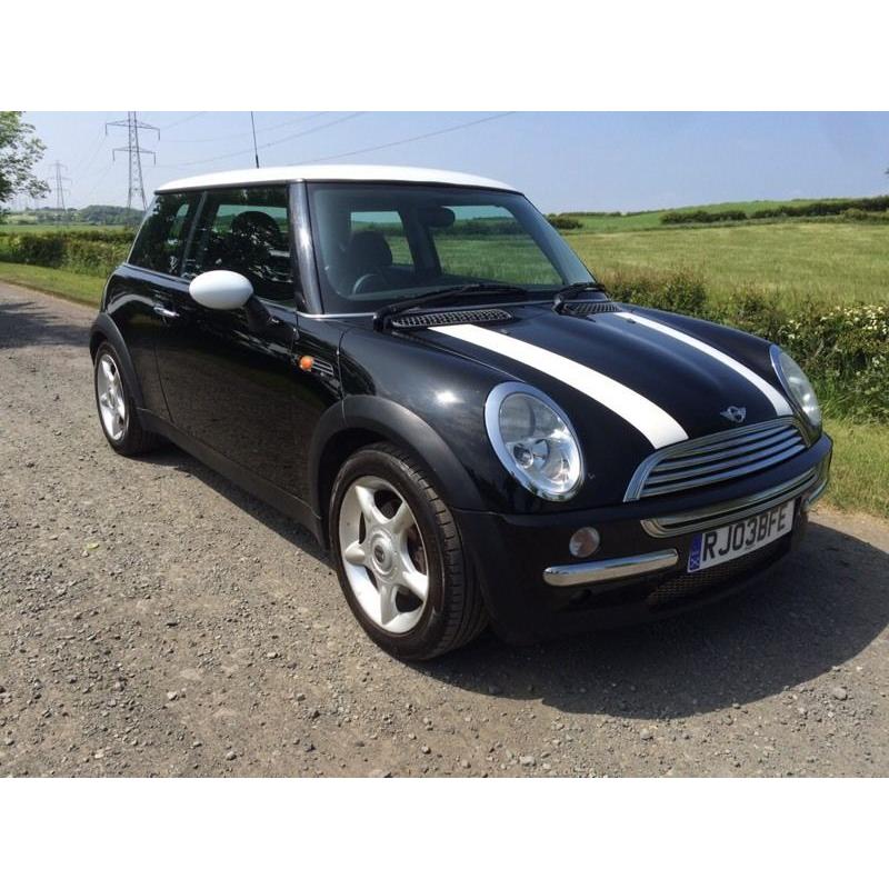 Mini Cooper. Long Mot. Low Miles.