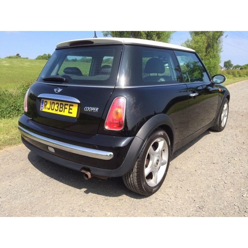 Mini Cooper. Long Mot. Low Miles.