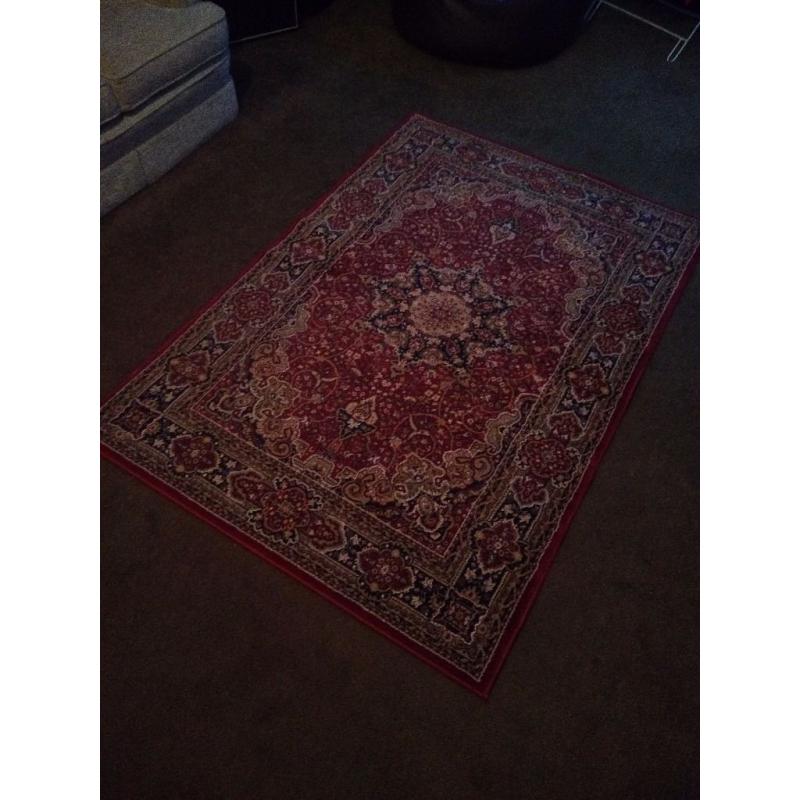 Large persian style rug in very good condition