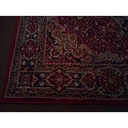 Large persian style rug in very good condition