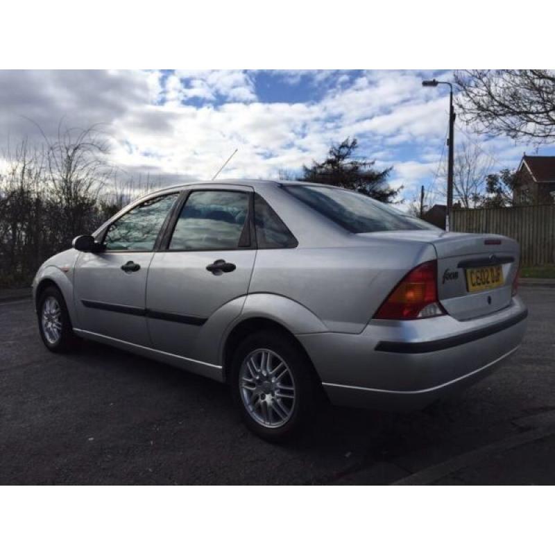 2002 FORD FOCUS 1.6 LITRE SALOON SERVICE HISTORY 1 FORMER KEEPER WITH MOT