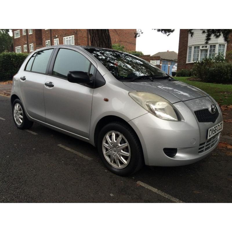 2006 TOYOTA YARIS 1.0T2 5dr Hatchback,SILVER Color,102000 Miles,56 Reg,Excellent,2 Owners,Cheap Ins