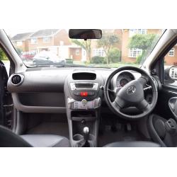 2010 Toyota Aygo Black 1.0 VVTi Alloys Aircon Superb condition Low Mileage