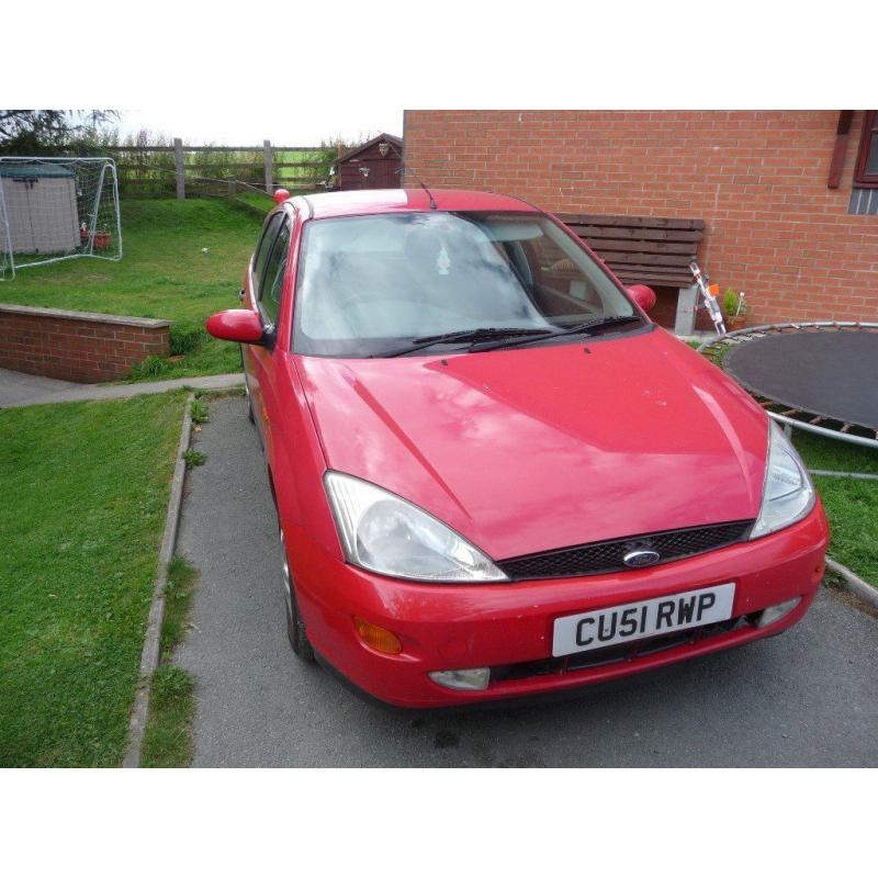 Ford Focus 5dr, red, MOT, good condition