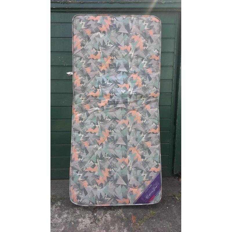 Single mattress. Good condition,