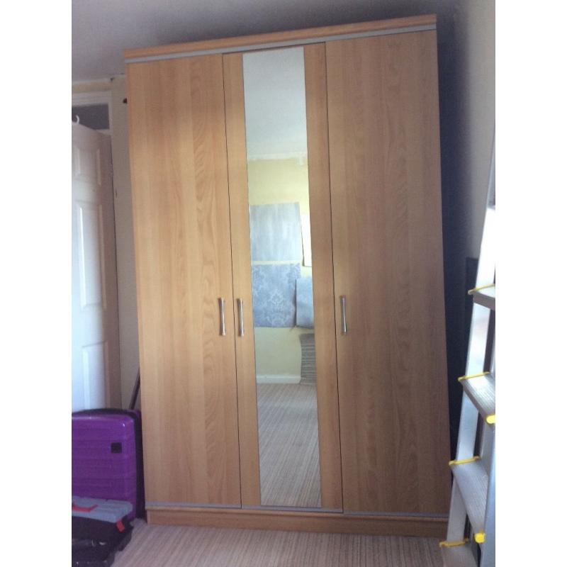 3 door mirrored wardrobe