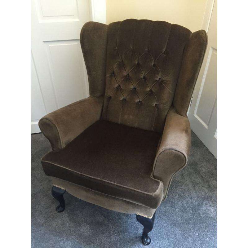 Armchair with Queen Arm Legs - Free Local Delivery Good condition , feel free to view