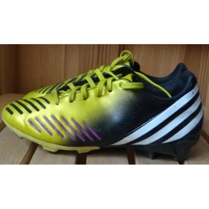 ADIDAS PREDATOR FOOTBALL BOOTS, SIZE 3