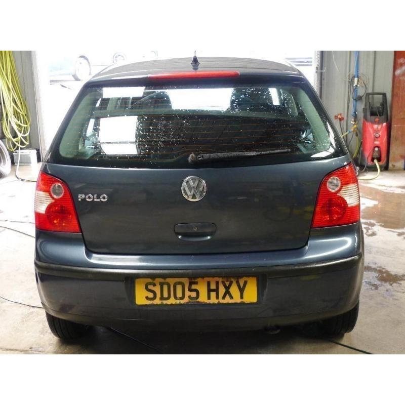 VOLKSWAGEN POLO