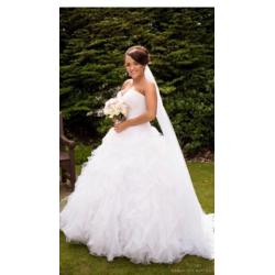 Stunning white morilee designer wedding dress size 10