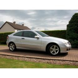 2005 MERCEDES C220 CDO DIESEL COUPE 99000 GENUINE MILES OUTSTANDING CAR