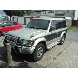 Mitsubishi Pajero automatic 2.5 TD