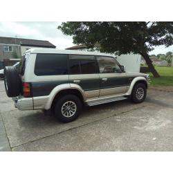 Mitsubishi Pajero automatic 2.5 TD