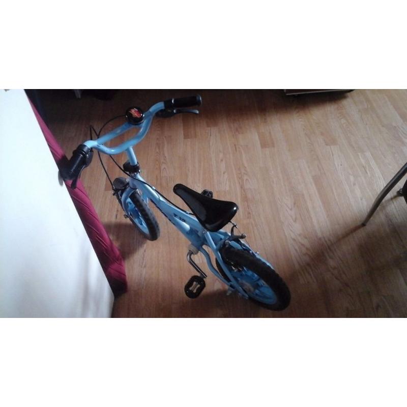 Kids blue bike in great condition