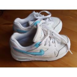 Girl Nike Airmax size 9.5UK