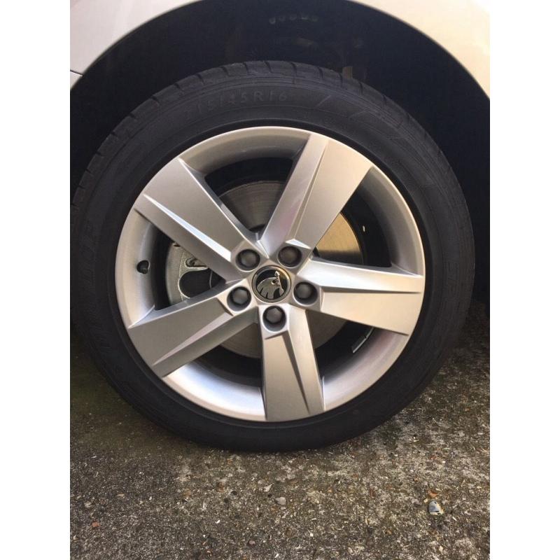 Skoda 16inch Rock alloy wheels with tyres x4