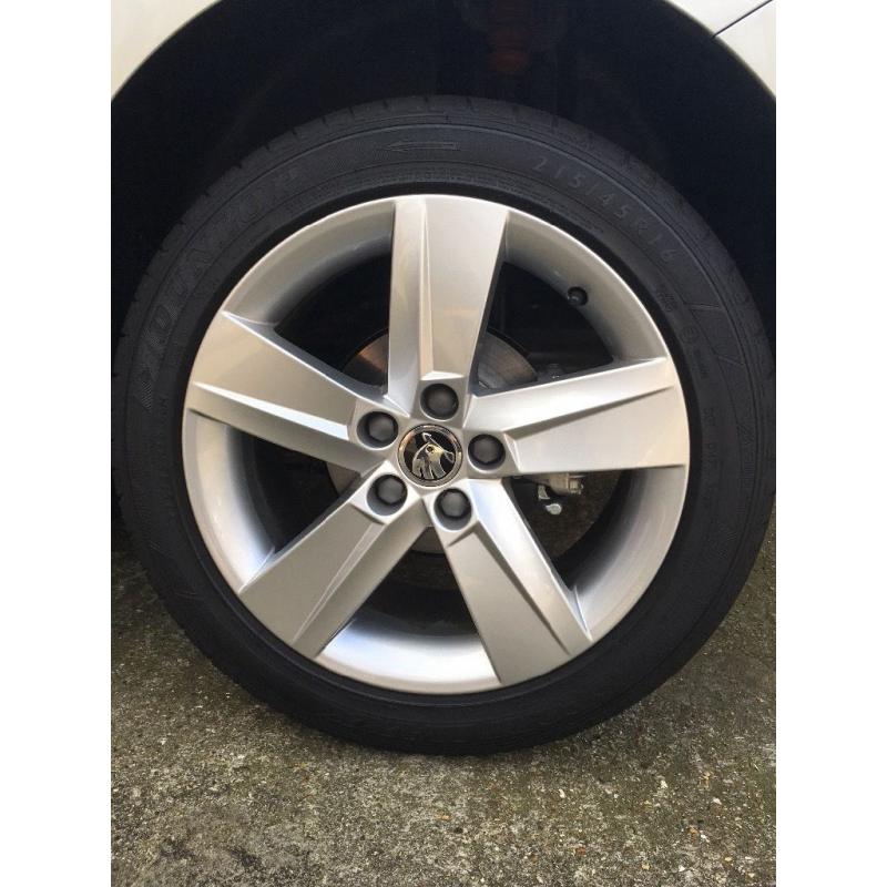 Skoda 16inch Rock alloy wheels with tyres x4