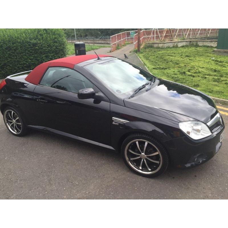 Vauxhall Tigra Rouge 1.4 stunning car inside and out