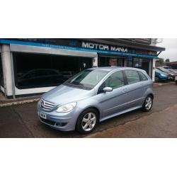 Mercedes-Benz B180 2.0TD CVT SE