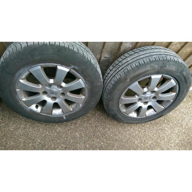 Vauxhall Astra alloy wheels and tyres 195 65 15