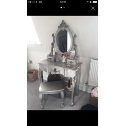 Dressing table