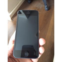 Black iPhone 5 16gb unlocked to all sim network. Clean phone no scratches or dents