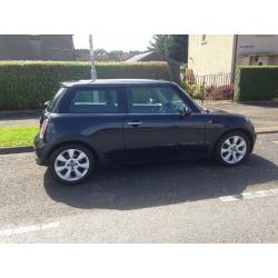 MINI COOPER CHILI METALLIC BLACK MOT SERVICE HISTORY 16 INCH ALLOYS MANY EXTRAS PANARAMIC ROOF